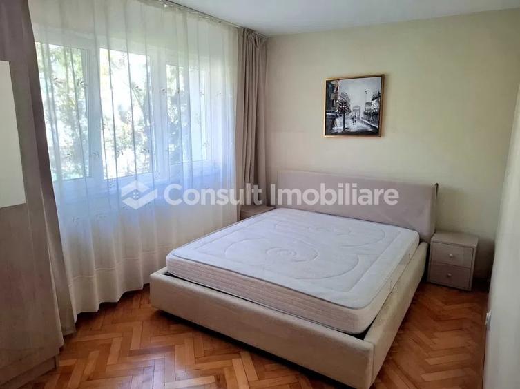 Apartament cu 3 camere semidecomandat, mobilat în Gheorgheni