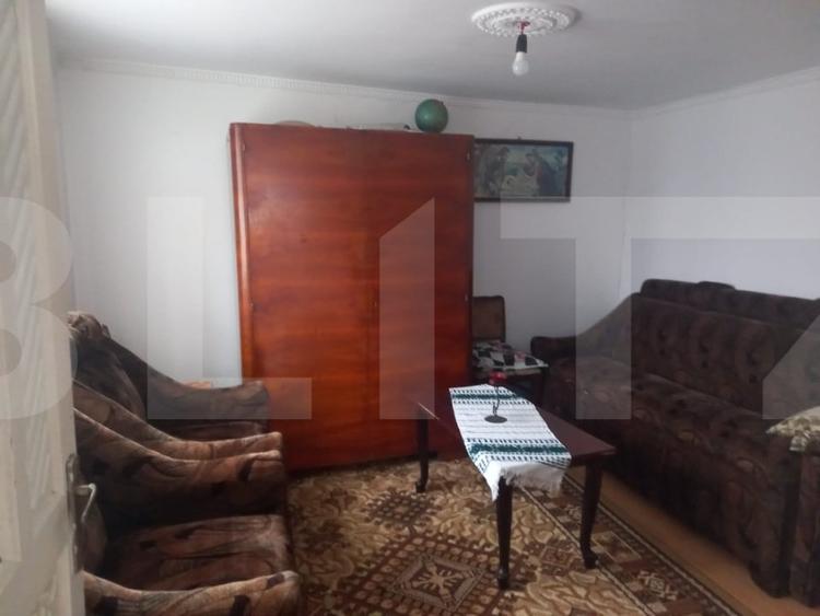 Casă individuală cu 7 camere cu Canalizare în Verguleasa