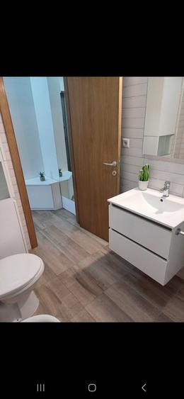 Privat, inchiriez studio doua camere, Tractorul,parcare/boxa - 2