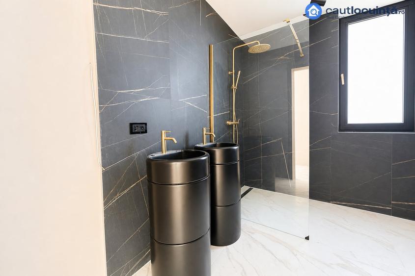 Casă individuală cu 5 camere cu Teren 720 Mp în Corbeanca