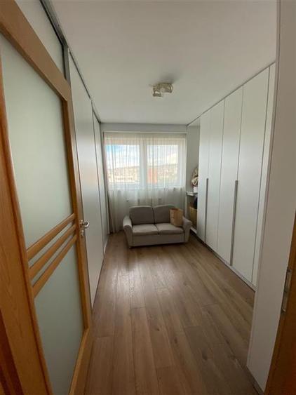 Apartament cu 3 camere decomandat în Decebal