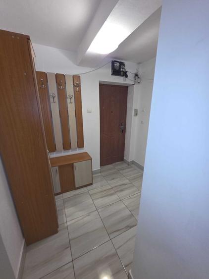 Apartament cu 2 camere decomandat în Rogerius