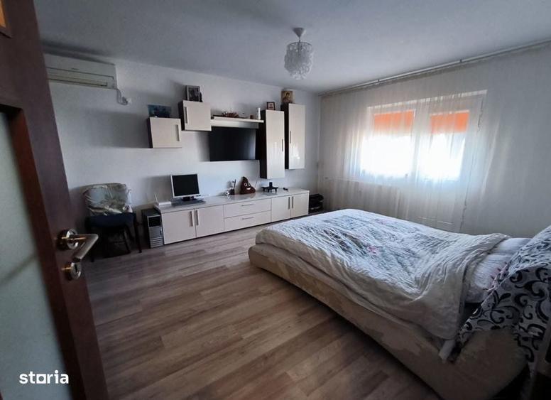 Garsonieră decomandată în Brâncoveanu