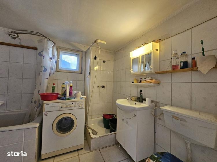 Casă cu 4 camere în Bobâlna