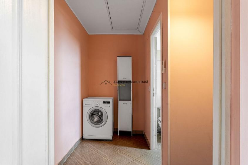 Apartament cu 2 camere, mobilat în Apărătorii Patriei