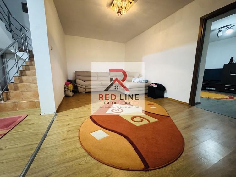 Duplex cu 4 camere cu Canalizare în Șimian