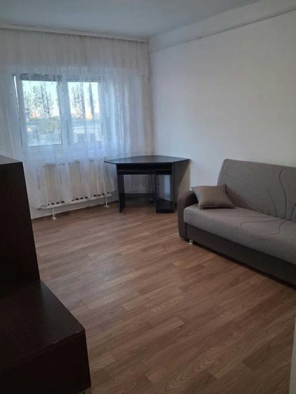 Garsonieră semidecomandată în UTA