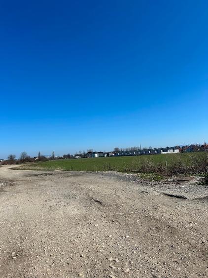 Teren Construcții intravilan de 16224 mp, în Bartolomeu