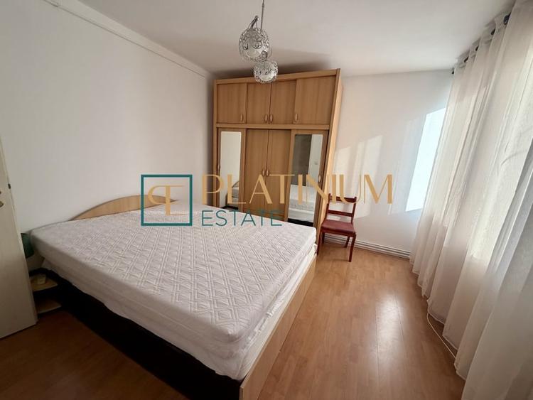 Apartament cu 3 camere semidecomandat, mobilat în Medicină
