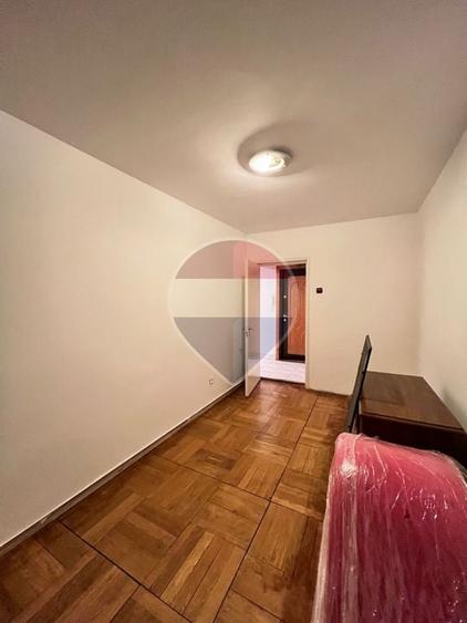 Apartament cu 3 camere de închiriat în zona Bancilor - 5