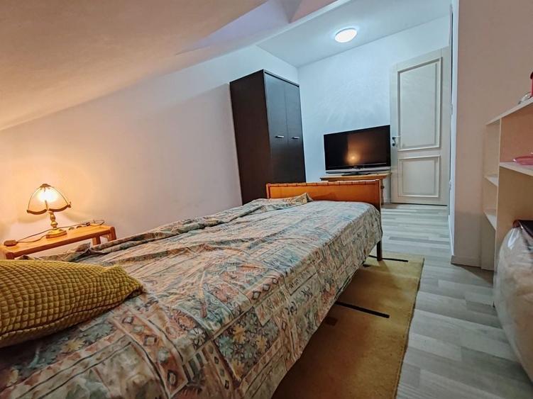 Apartament cu 3 camere decomandat în Valea Lupului