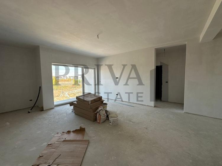 Apartament cu 2 camere semidecomandat în Moșnița Nouă