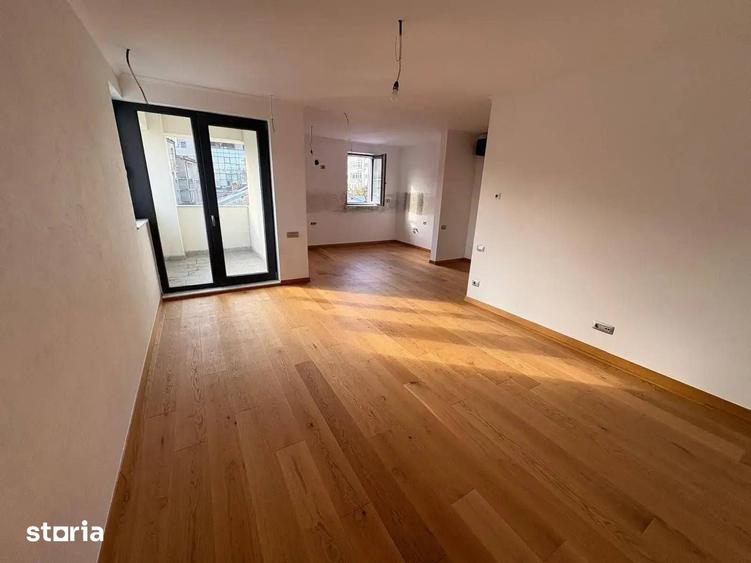 Apartament cu 3 camere decomandat în Centrul Civic