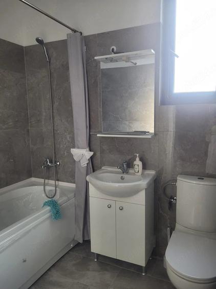 Apartament cu 2 camere semidecomandat în Cornitoiu