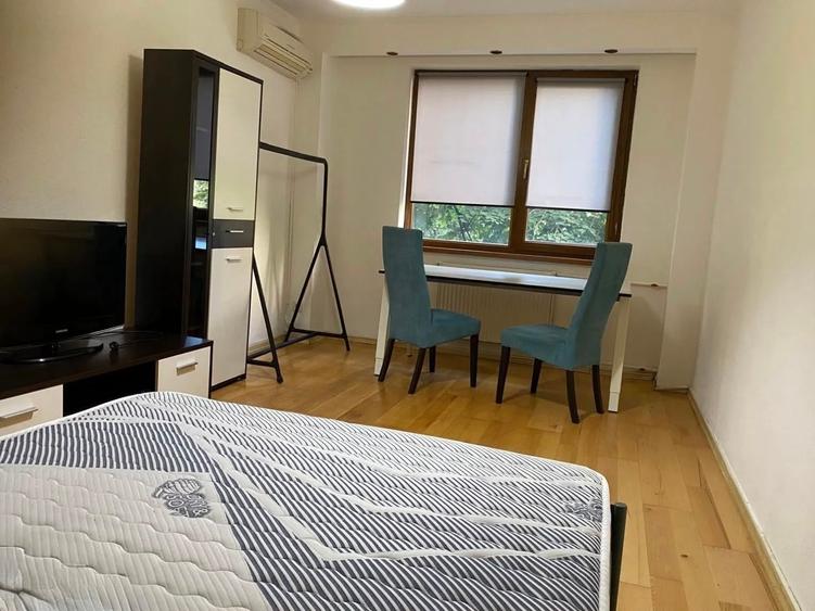 Apartament cu 3 camere decomandat în Lujerului