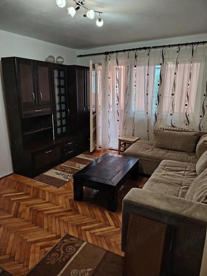 Apartament cu 2 camere semidecomandat în Șagului