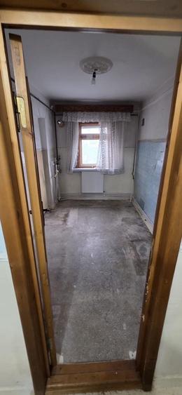 Apartament cu 3 camere decomandat în Exterior Vest