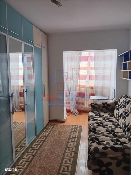 Apartament cu 3 camere, mobilat în Frumoasa
