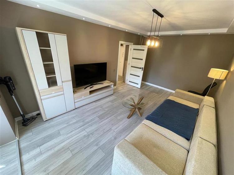 Apartament cu 2 camere decomandat în Babadag