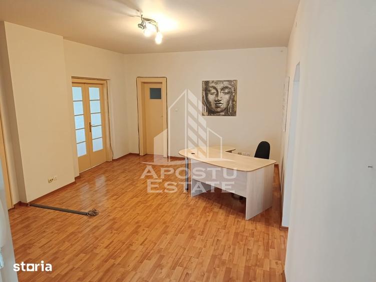 Apartament cu 4 camere în Cetății