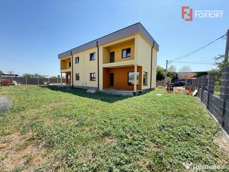 Casă cu 5 camere cu Teren 348 Mp în Săcălaz