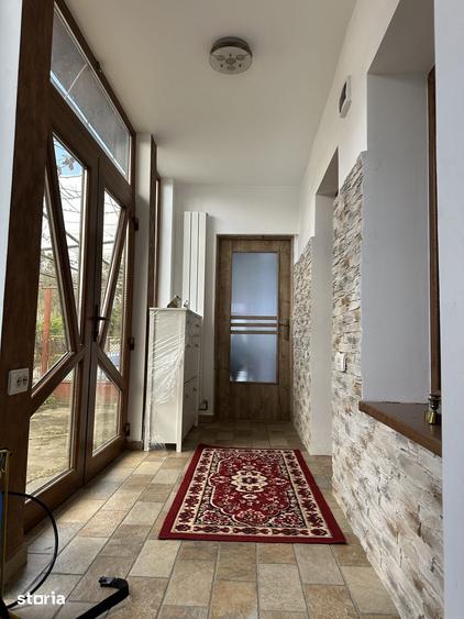 Casă cu 5 camere cu Teren 1430 Mp în Gurghiu