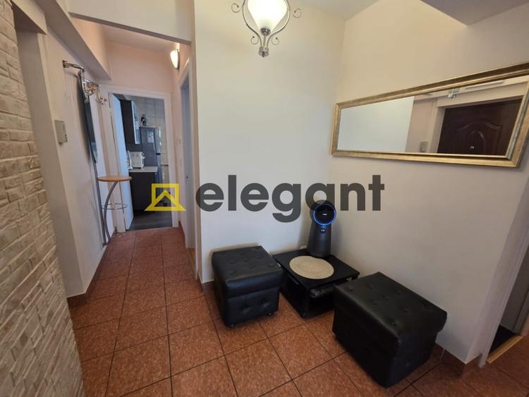 Apartament cu 4 camere decomandat, mobilat în Ultracentral