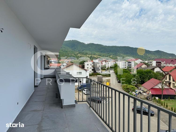 Apartament cu 4 camere în Săsar