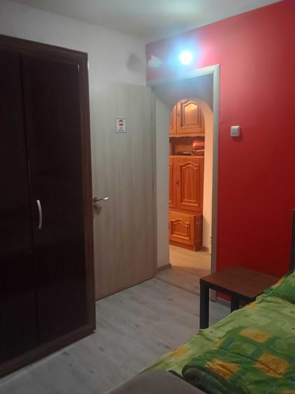 Apartament cu 2 camere semidecomandat în Zimbru