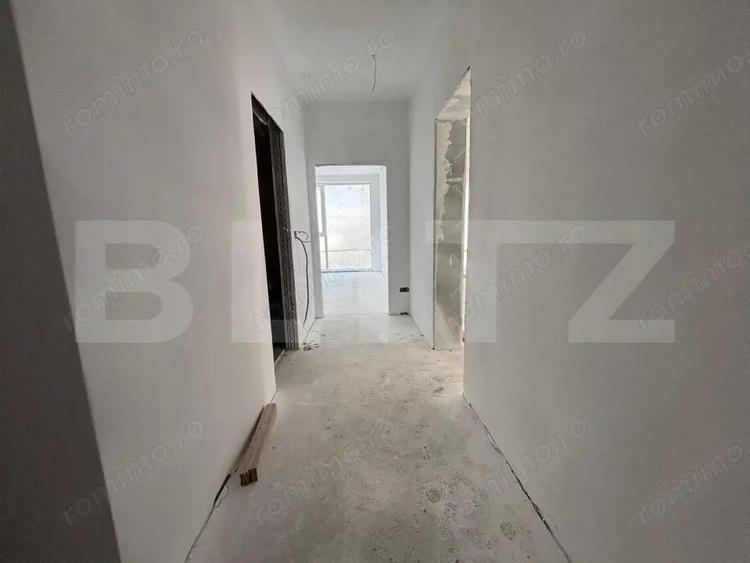 Apartament cu 3 camere decomandat în Torontalului