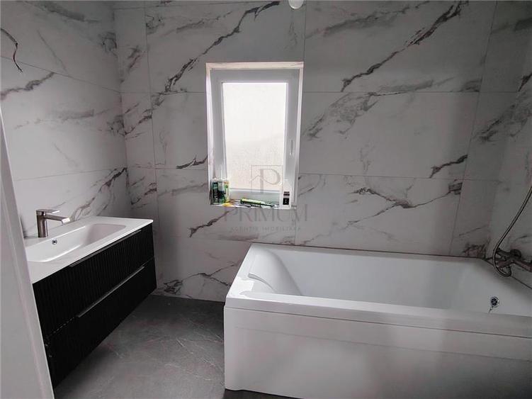 Duplex cu 4 camere cu Canalizare în Moșnița Nouă
