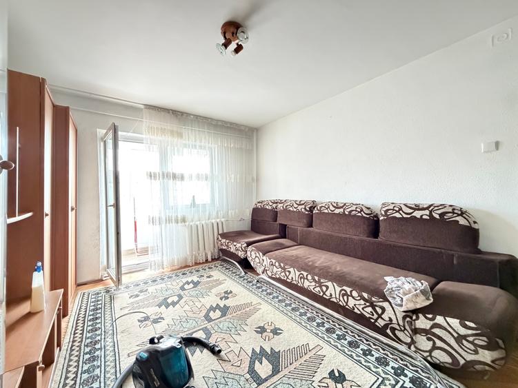 Apartament cu 2 camere semidecomandat în Olimpia-Stadion