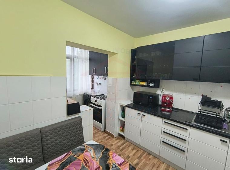 Apartament cu 3 camere decomandat în Micro 16