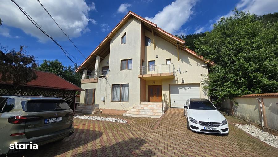 Casă cu 4 camere cu Teren 480 Mp în Ștefănești