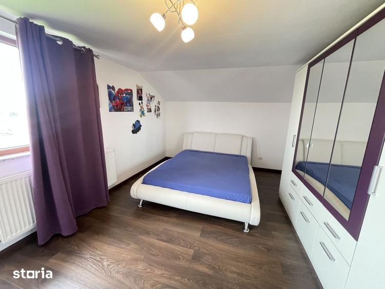 Casă cu 5 camere cu Teren 1500 Mp în CFR