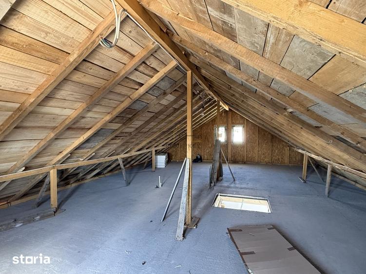Casă cu 3 camere cu Teren 250 Mp în Clinceni