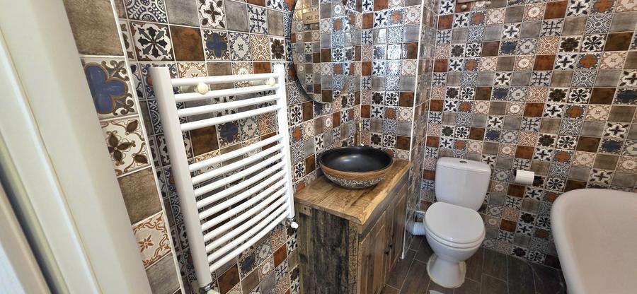 Apartament cu 4 camere decomandat în Cișmigiu