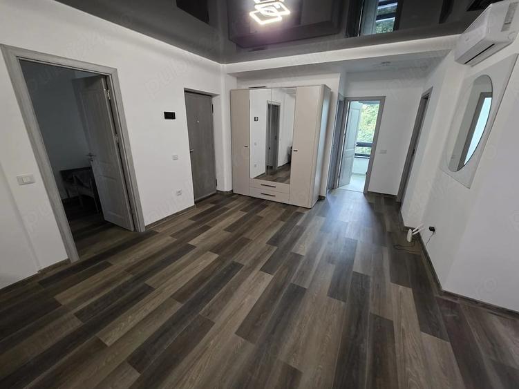 Apartament cu 2 camere decomandat în Micro 17