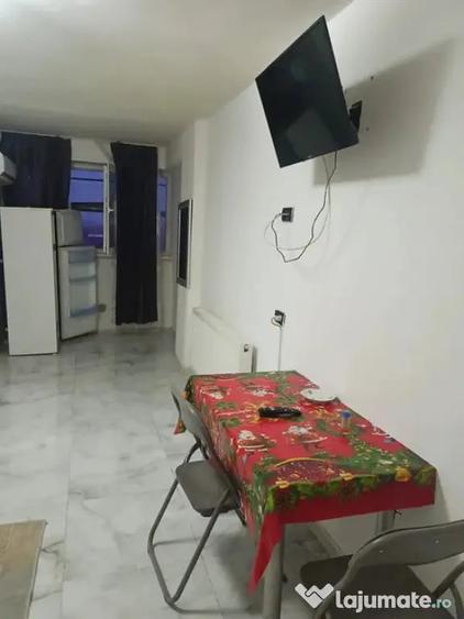 Garsonieră decomandată în Brazda lui Novac