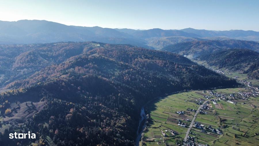 Teren de 80000 mp, în Vama