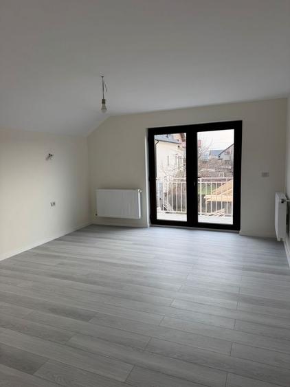 Casă cu 4 camere în Cucuteni