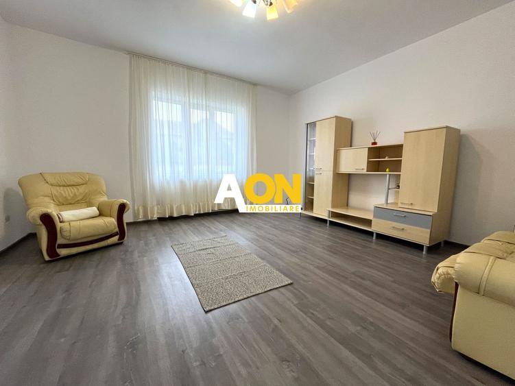 Casă individuală cu 3 camere cu Canalizare în Central