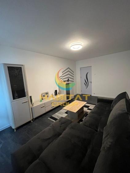 Apartament cu 2 camere semidecomandat, mobilat în Alexandru Obregia