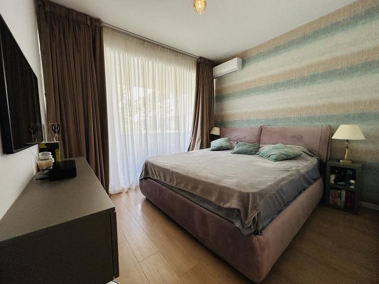 Apartament cu 3 camere semidecomandat în Chitila