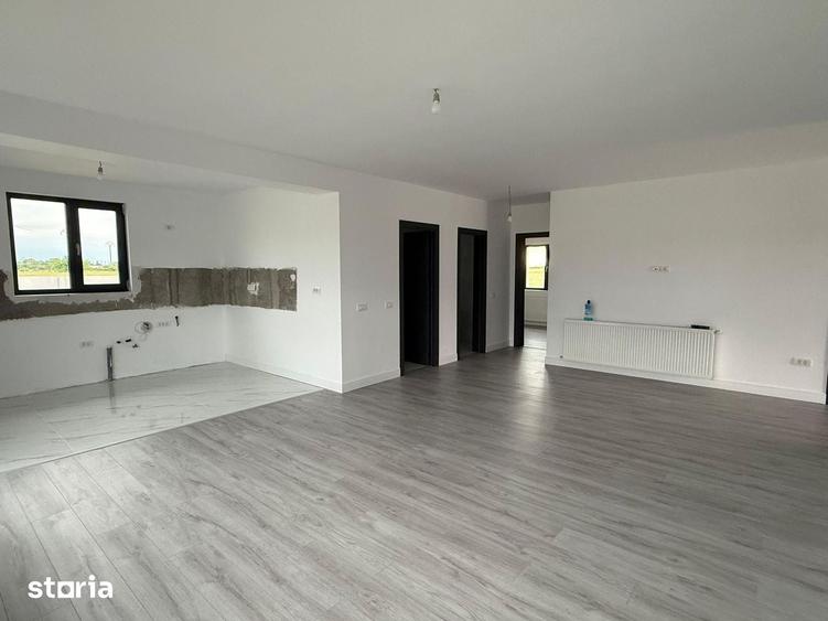Casă individuală cu 5 camere cu Canalizare în Ciorogârla