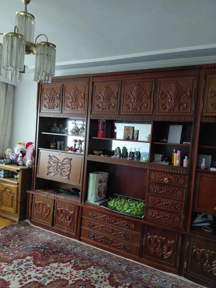 Apartament cu 3 camere decomandat în Buzaului