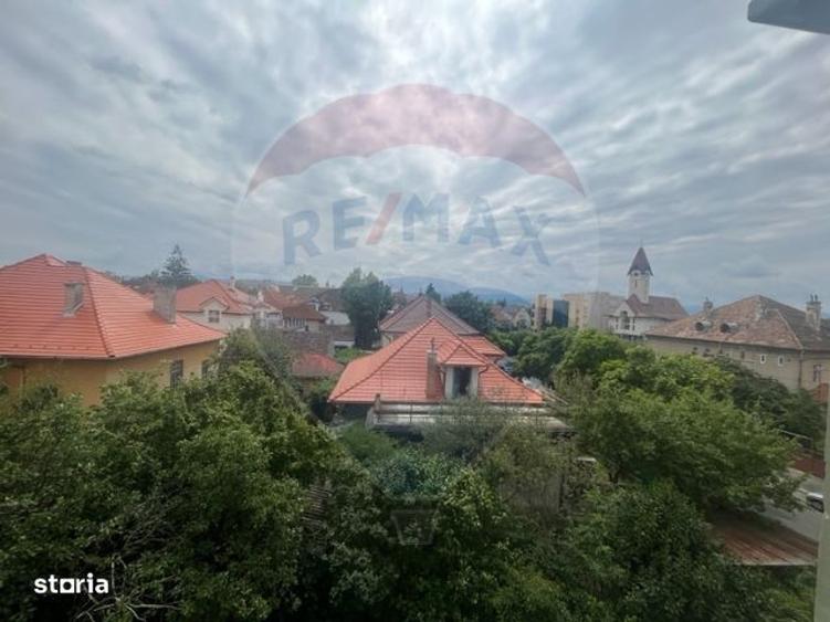 Apartament cu 4 camere, mobilat în Sub Arini