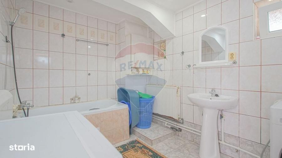 Casă cu 4 camere în Valea Târsei