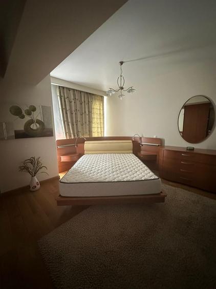 Apartament cu 2 camere decomandat în Barbu Văcărescu