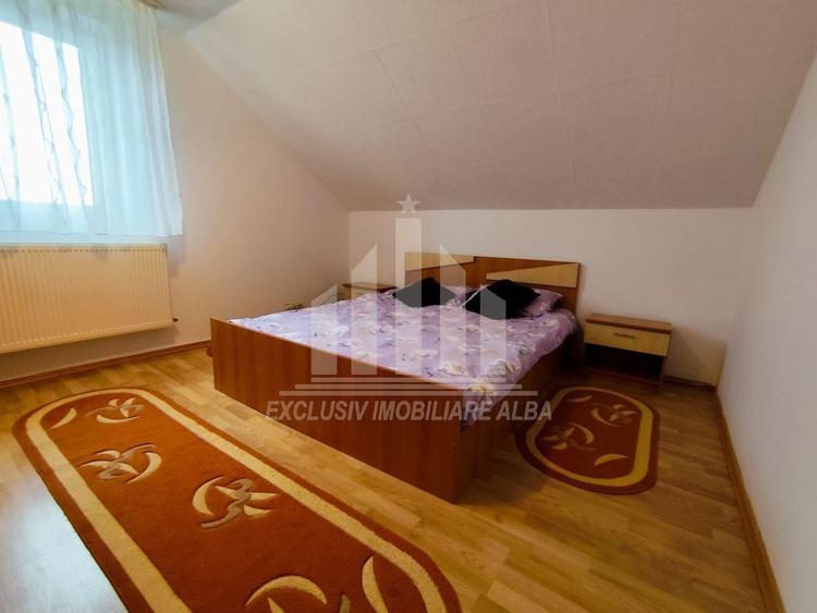 Apartament cu 3 camere decomandat, mobilat în Micești